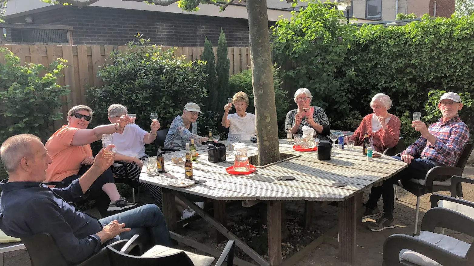 Home borrel in tuin